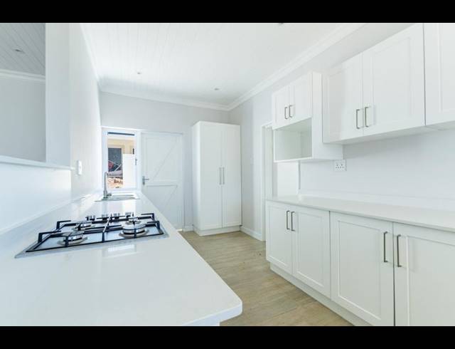 3 BEDROOM TOWNHOUSE FOR SALE IN GREENDALE